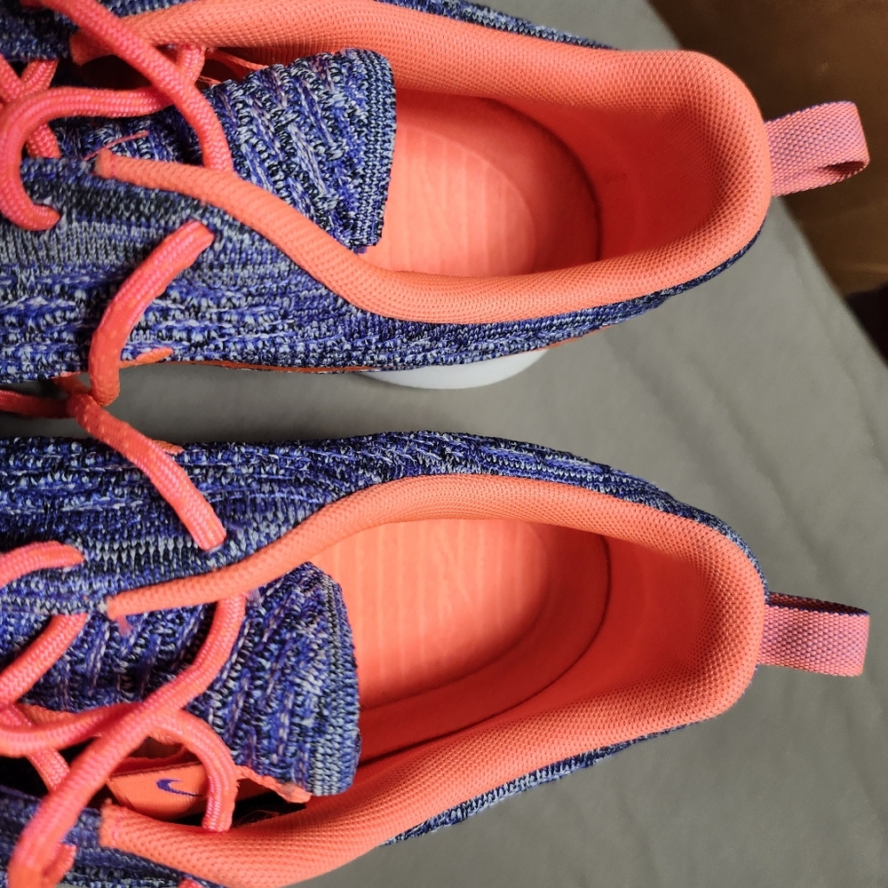 Nike Flyknit Rosherun Persian Violet / Hot Lava Mens Size 10.5 - Picture 12 of 15